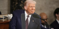Трамп заявил об отправке в Россию посланников для обсуждения мира на Украине - Газета Знамя труда